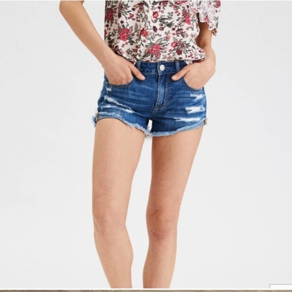 American Eagle Outfitters Pants - American Eagle Womens Distressed Tomgirl Shortie Shorts Size 4